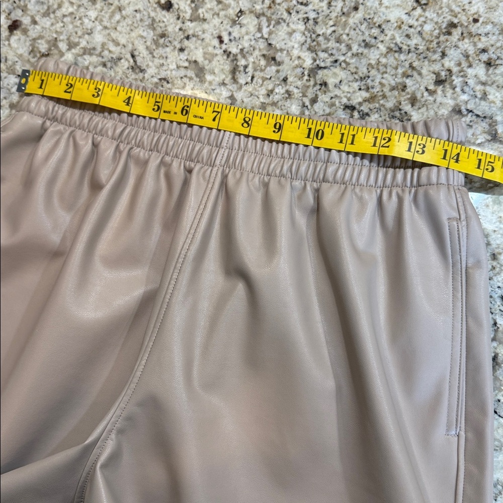 Abercrombie & Fitch Women's Vegan Leather Dolphin Hem Taupe Shorts size Medium - Picture 7 of 9